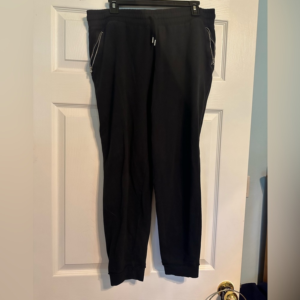 Black Joggers Great Condition, Zipper pockets